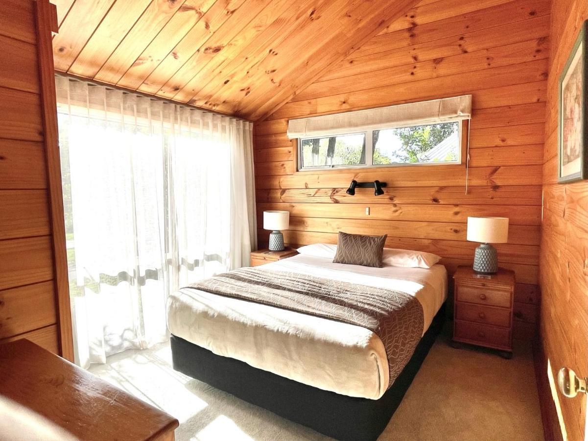 האהי Tatahi Lodge Beach Resort מראה חיצוני תמונה