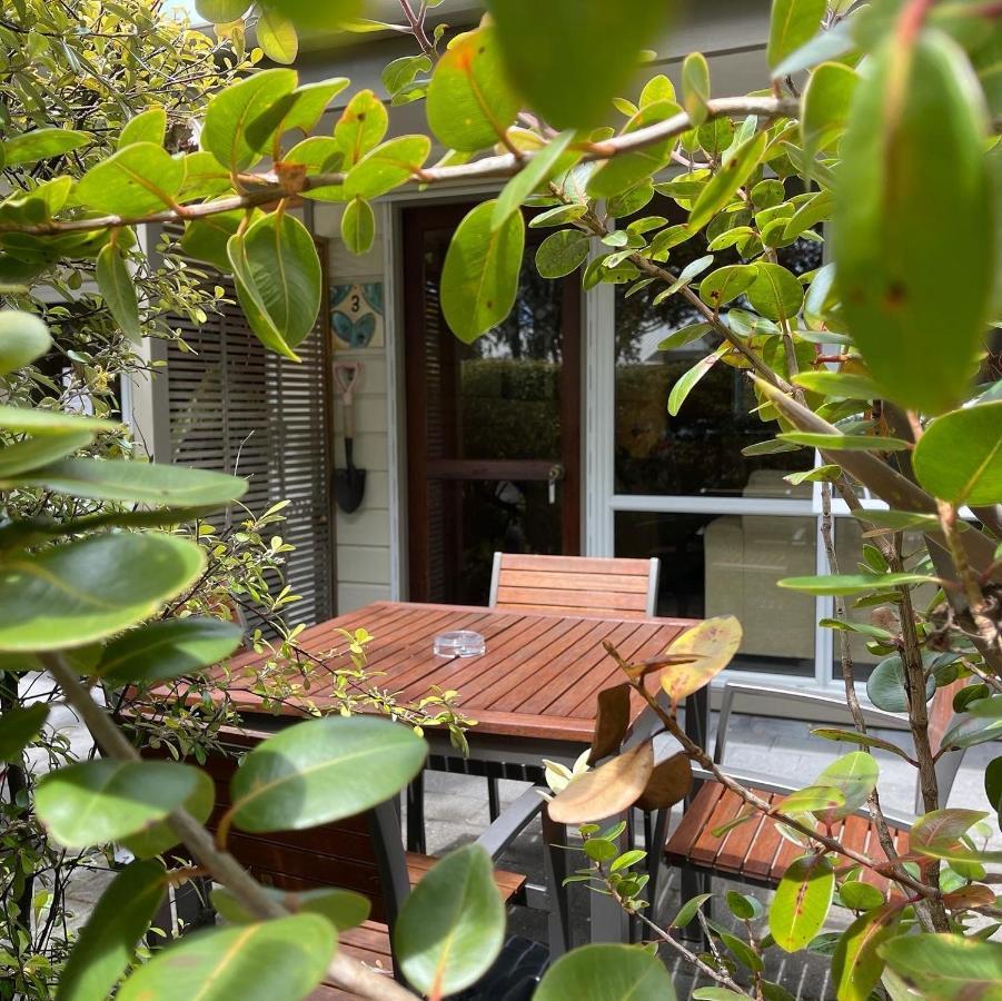 האהי Tatahi Lodge Beach Resort מראה חיצוני תמונה
