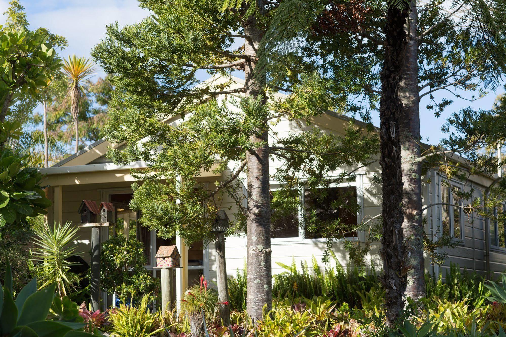 האהי Tatahi Lodge Beach Resort מראה חיצוני תמונה